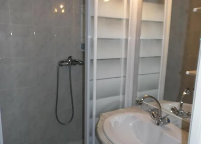 Lejlighed 2 Pieces Avec Mezzanine A Marseillan, 6 Personnes, Vue Mer, Garage Prive - Fr-1-326-543 *